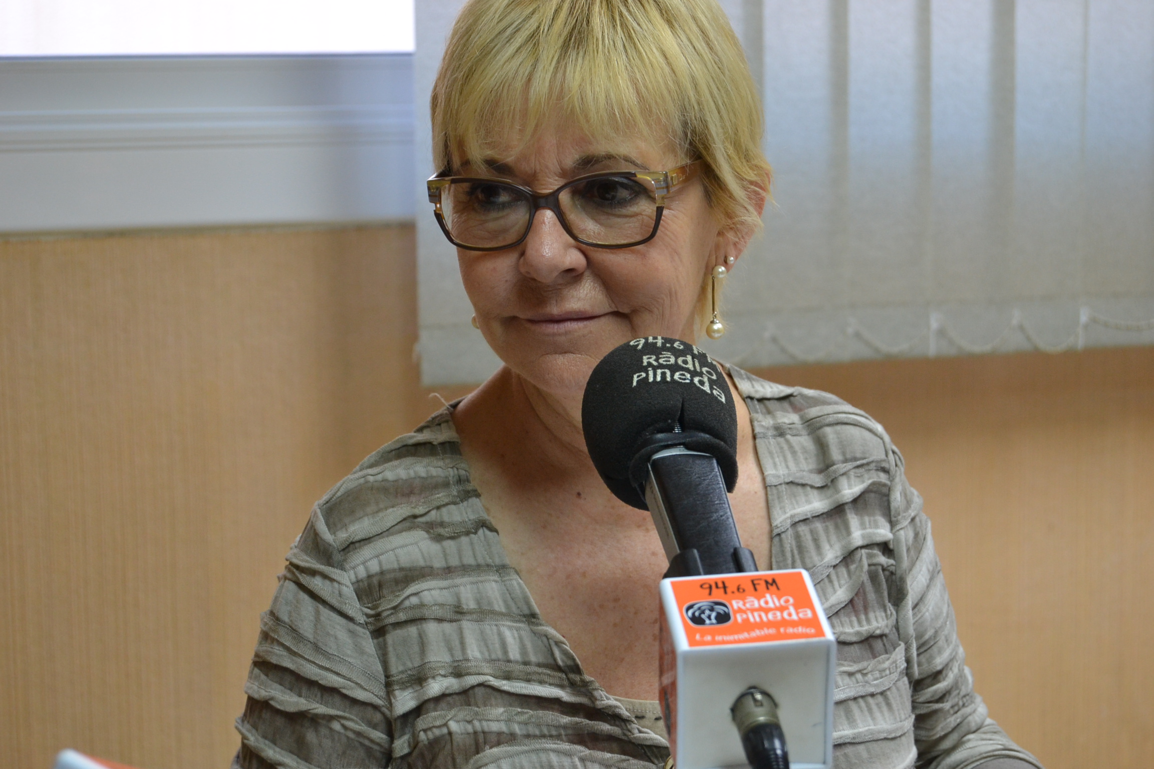 La regidora Carme Aragonès a Ràdio Pineda