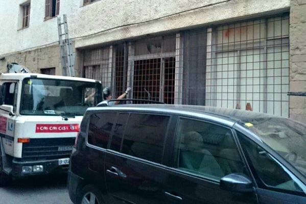 L'Hotel Tres Banderes de Poblenou ja té reixes