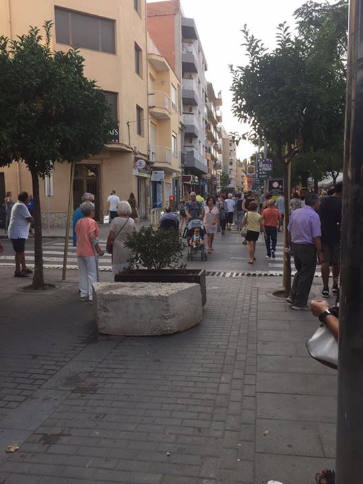 Pilones al carrer dr. bertomeu