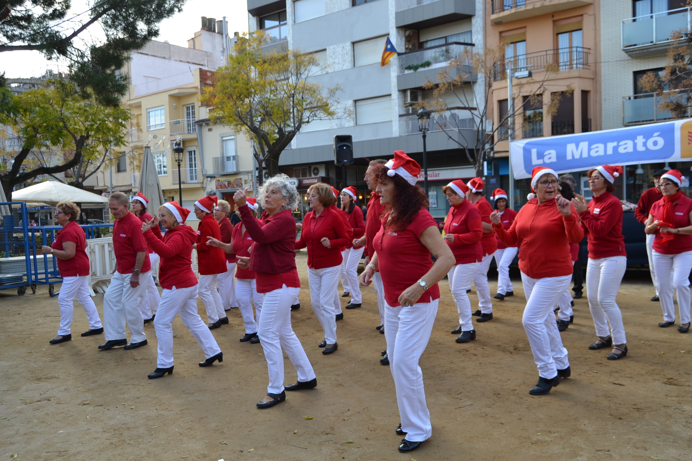 La Marató, actes a la plaça de les Mèlies