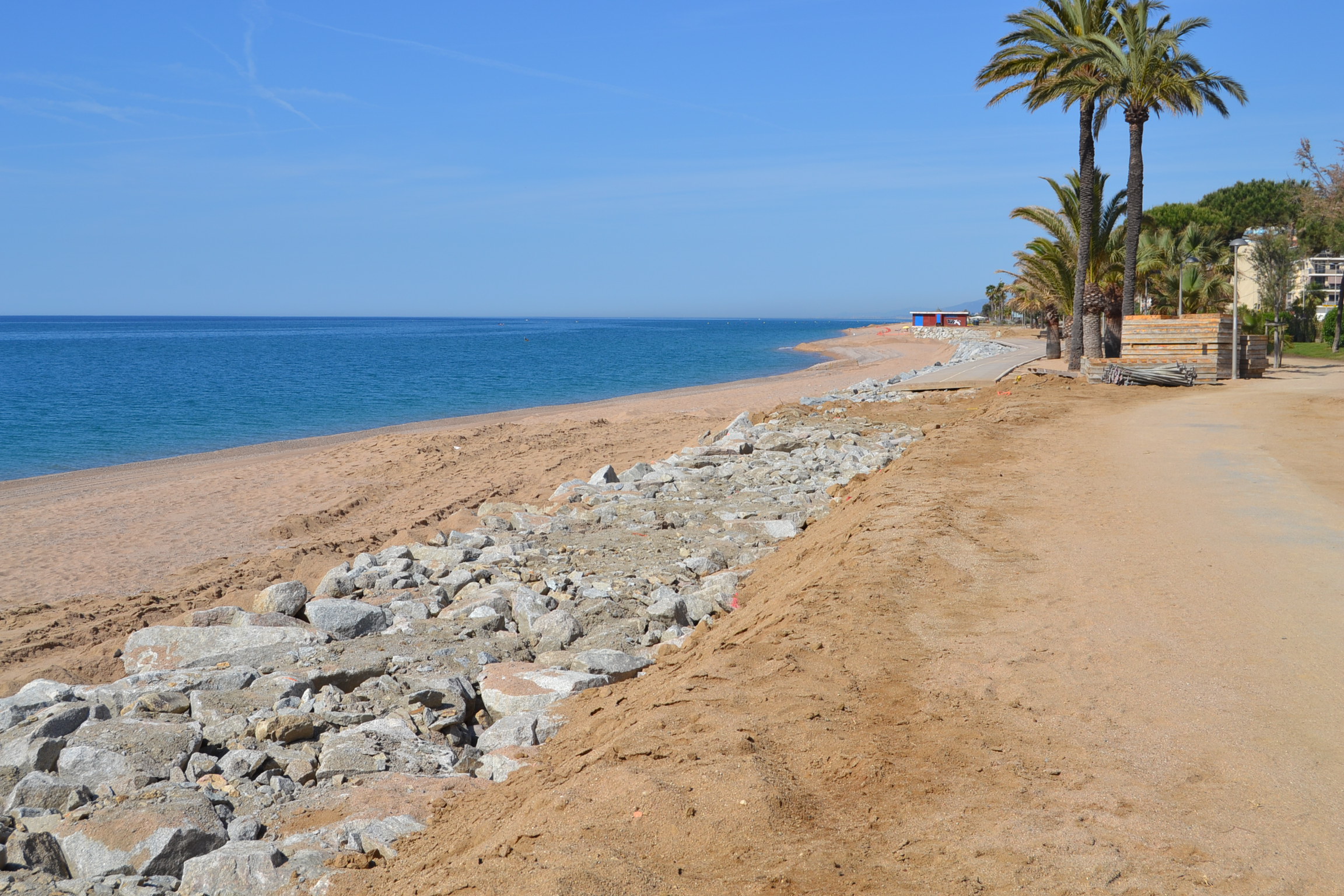 Escullera del passeig marítim de Pineda