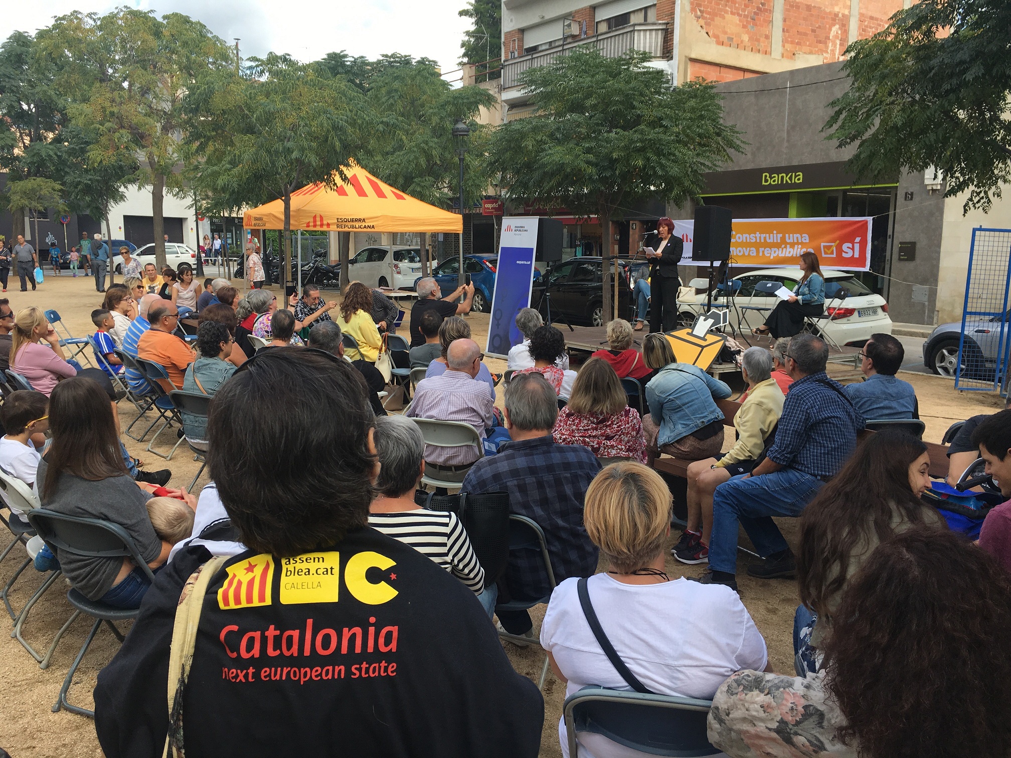 Acte a la plaça de les Mèlies